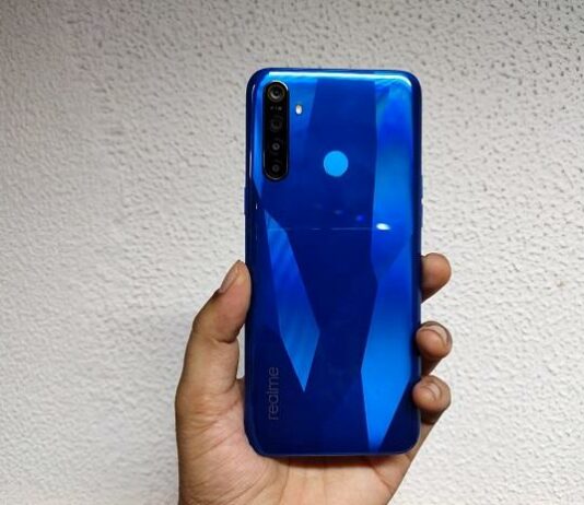 realme 5 smartphone